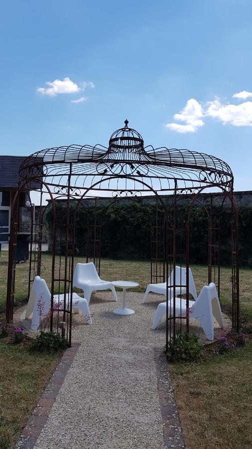Ferme Du Chateau Monampteuil Екстер'єр фото